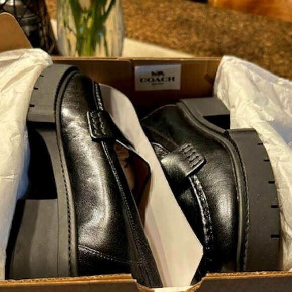 Coach Black Leah Leather Platform Signature Coach Hardware Loafers - Picture 1 of 13